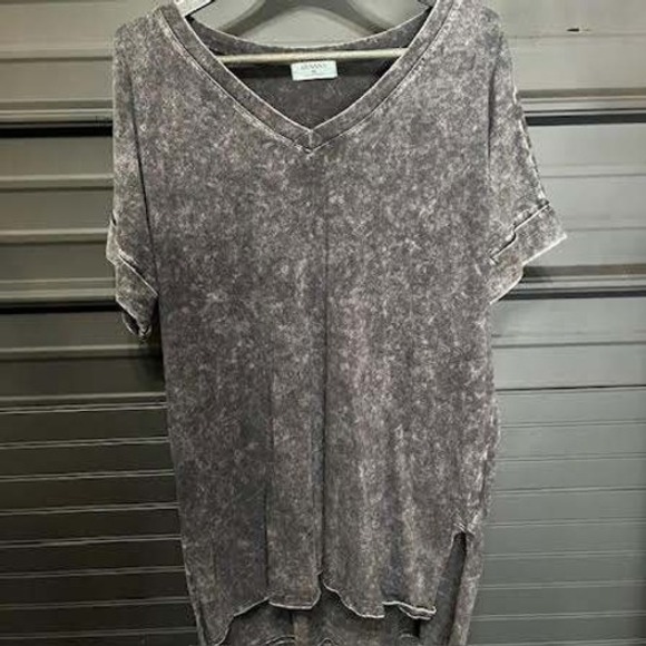 Womens Zenana Gray Mineral Wash V Neck Short Sleeve Tunic Top - Picture 1 of 3